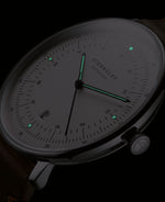 popup|Best readability. Even in the dark|The detailed dial design, the precise 3-hand swiss movement with date function as well as hands and indices with luminescent Luminova underline the technical character of the Hamburg.