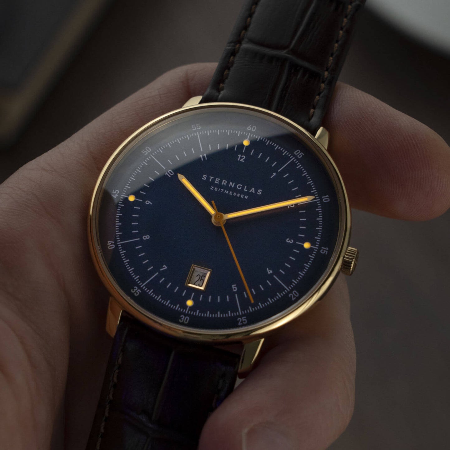 Hamburg dark blue gold