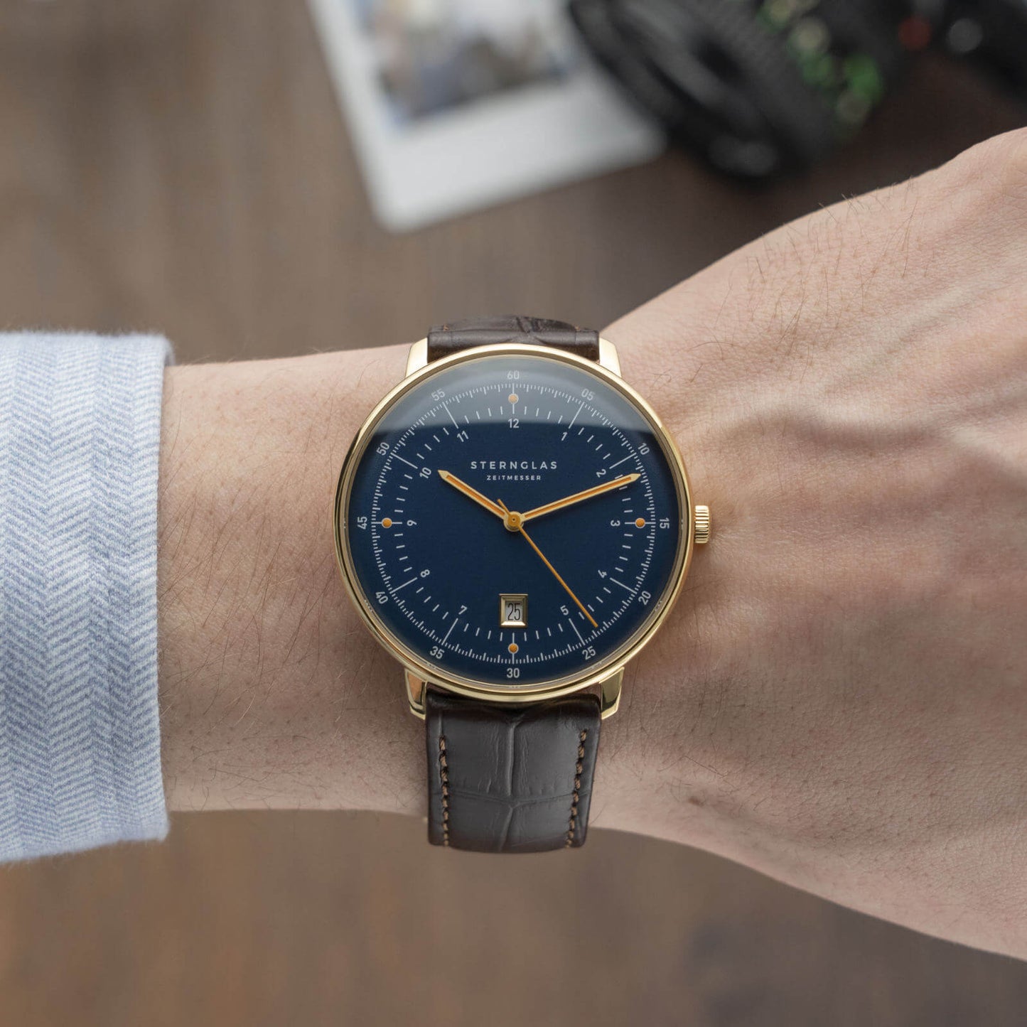 Hamburg dark blue gold