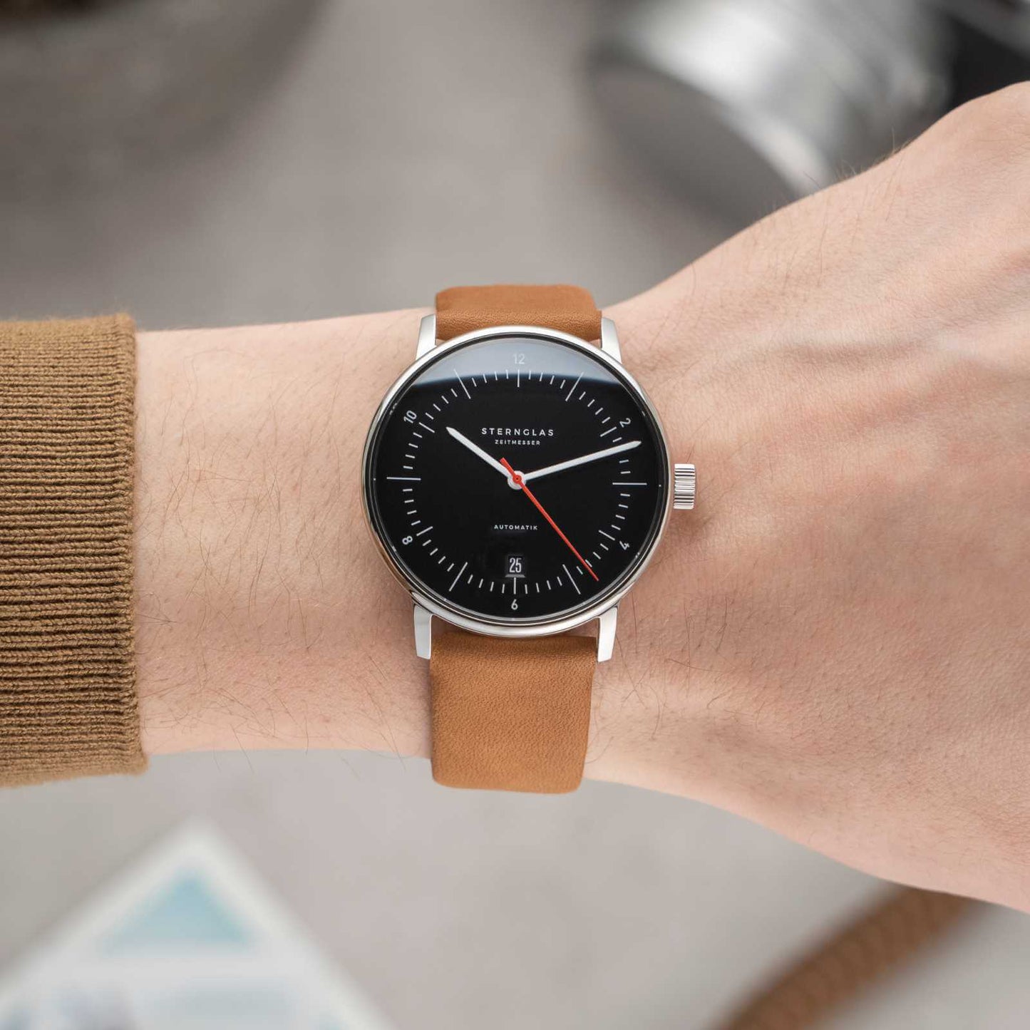 Naos Automatik black red