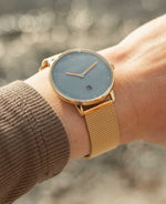 popup|Lisa has a wrist circumference of 14.5 cm/5,7inch|Timeless design for the female wrist