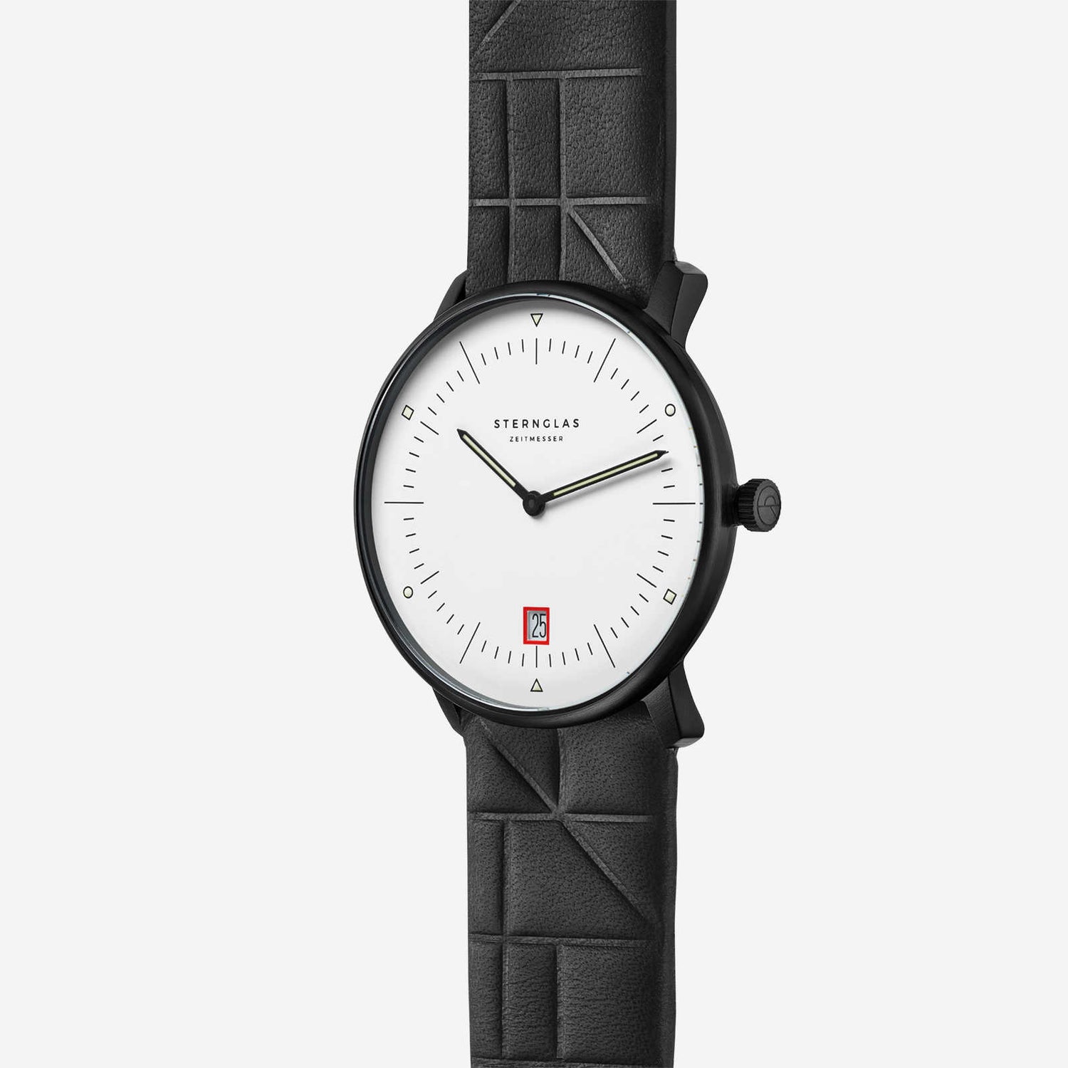 popup|Framed date in red|This small detail is a tribute to the red door of the Bauhaus building in Dessau.