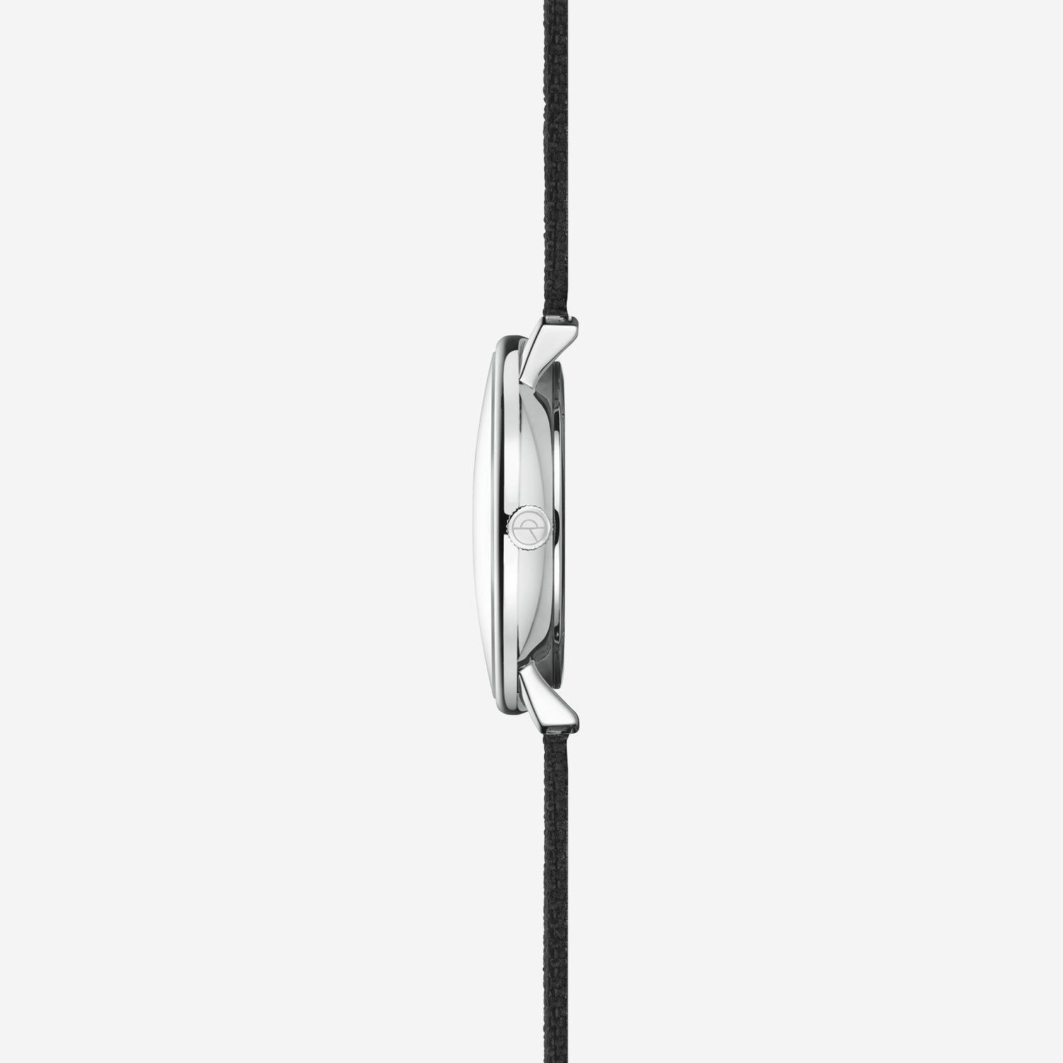 popup|Curved sapphire crystal|The absolutely scratch-resistant and double anti-reflective sapphire crystal - the premium class of watch crystals - ensures a clear view.