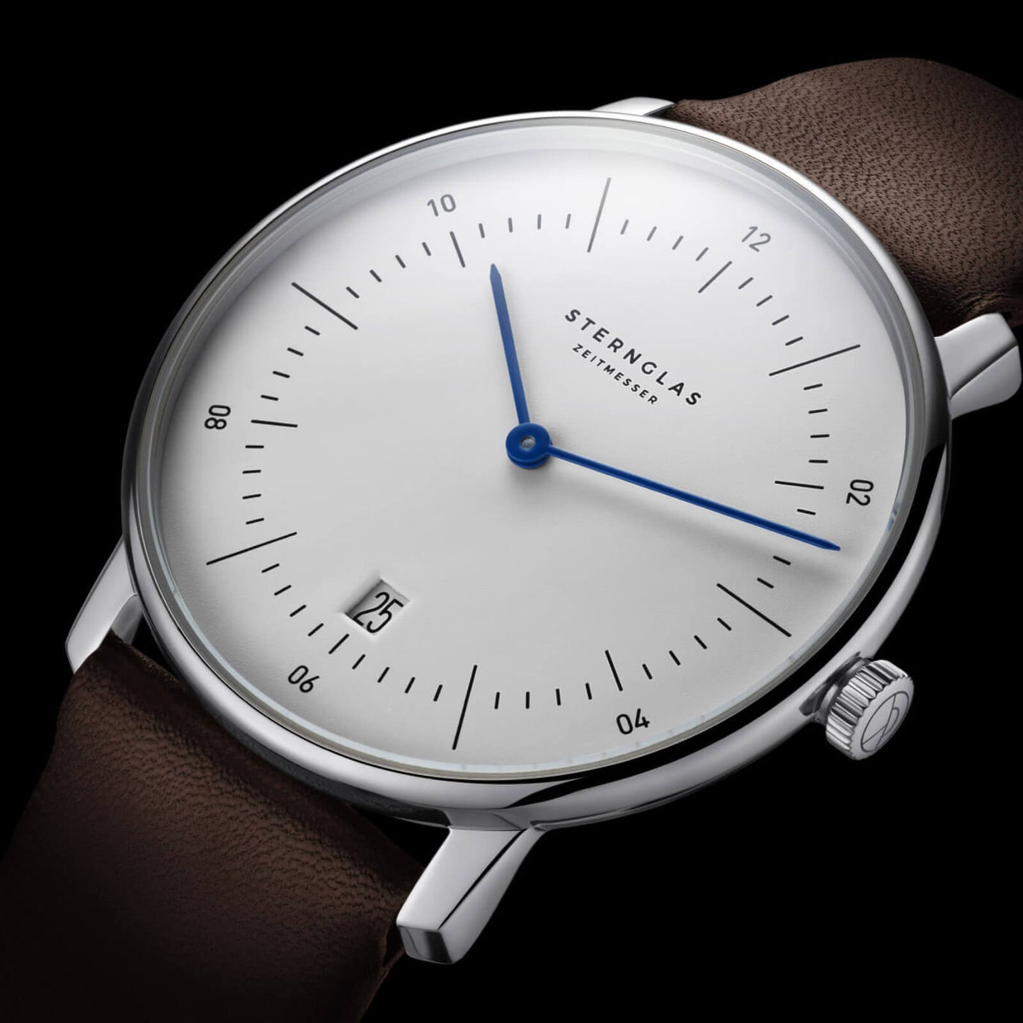 Naos white