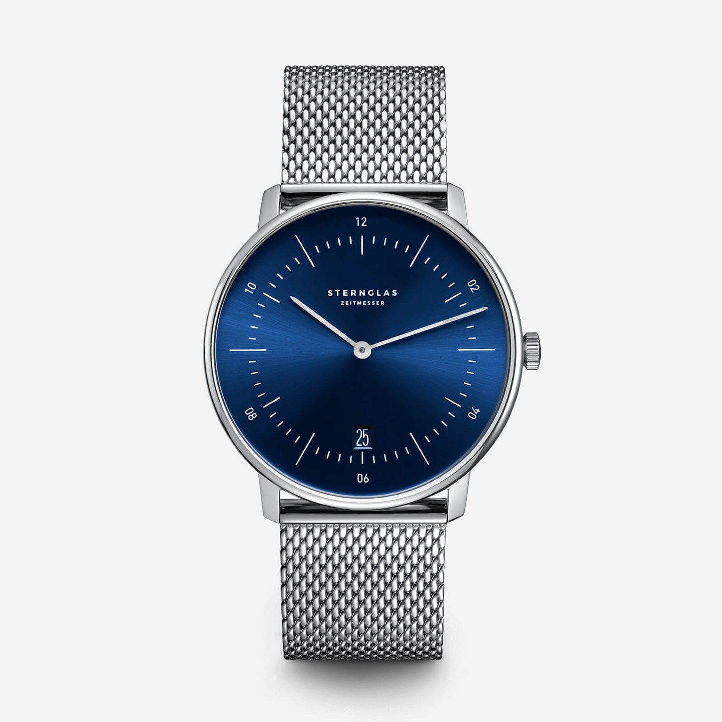 popup|Classic Bauhaus Design|Inspired by the Bauhaus movement of the 1920s, the dial is kept minimalistic and clear. "Form follows function" as they say.