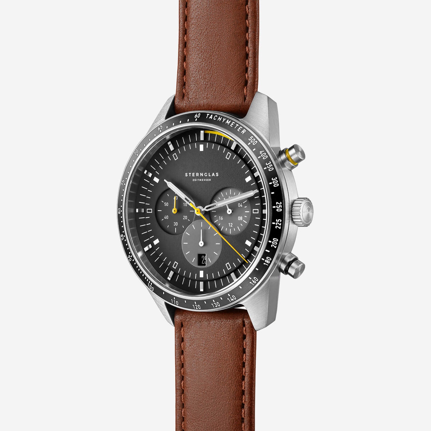 popup|Rust-free 316L stainless steel|The distinctive case made of brushed 316L stainless steel is reminiscent of the steep rock faces of the Swiss Furka Pass.