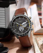 popup|Japanese precision mechanics|The chronograph movement from Japanese manufacturer Miyota enables timing in minutes and seconds.