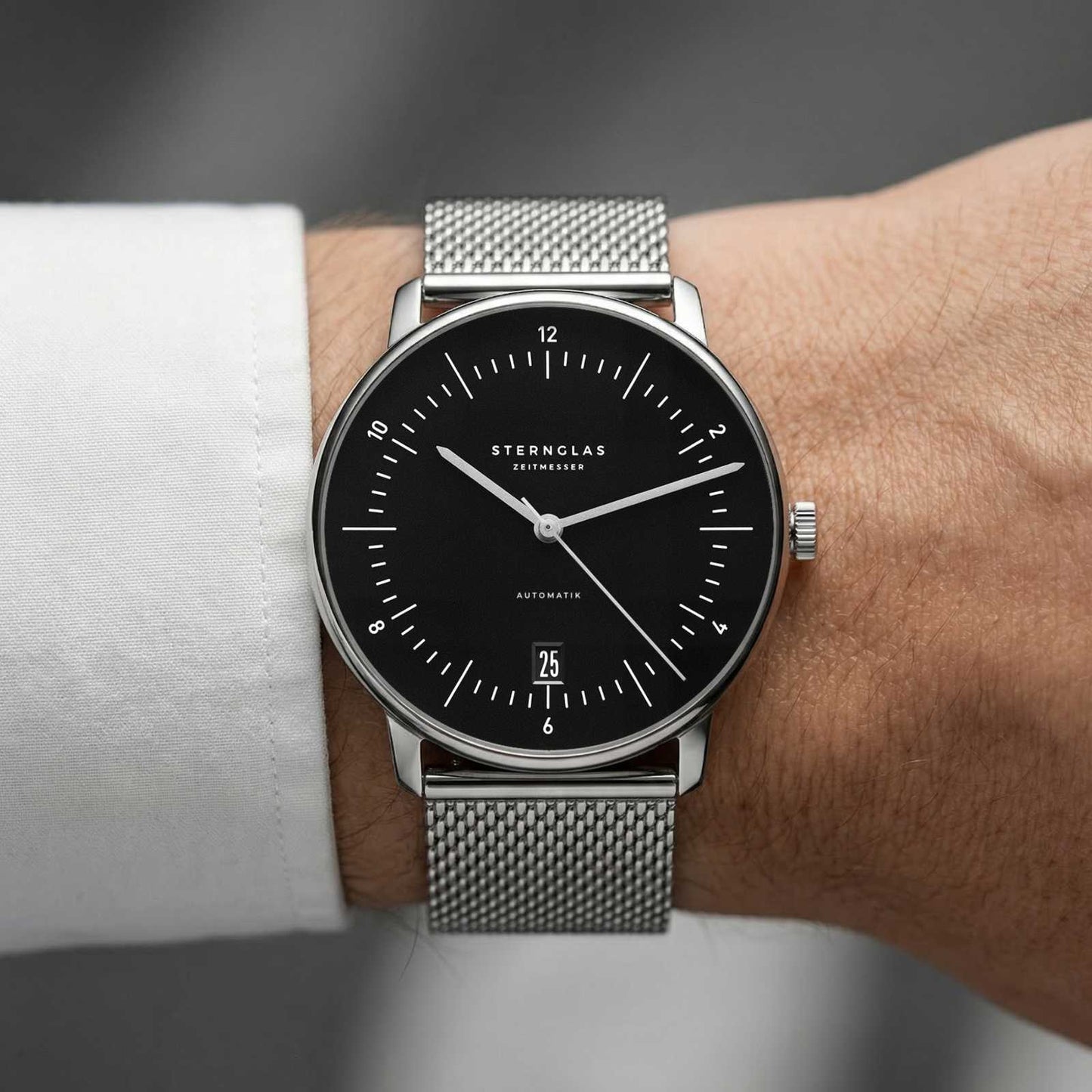 Naos Automatik piano black