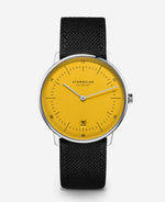 popup|Classical Bauhaus design|Inspired by the Bauhaus movement of the 1920s, the dial is reduced and clear. "Form follows function.