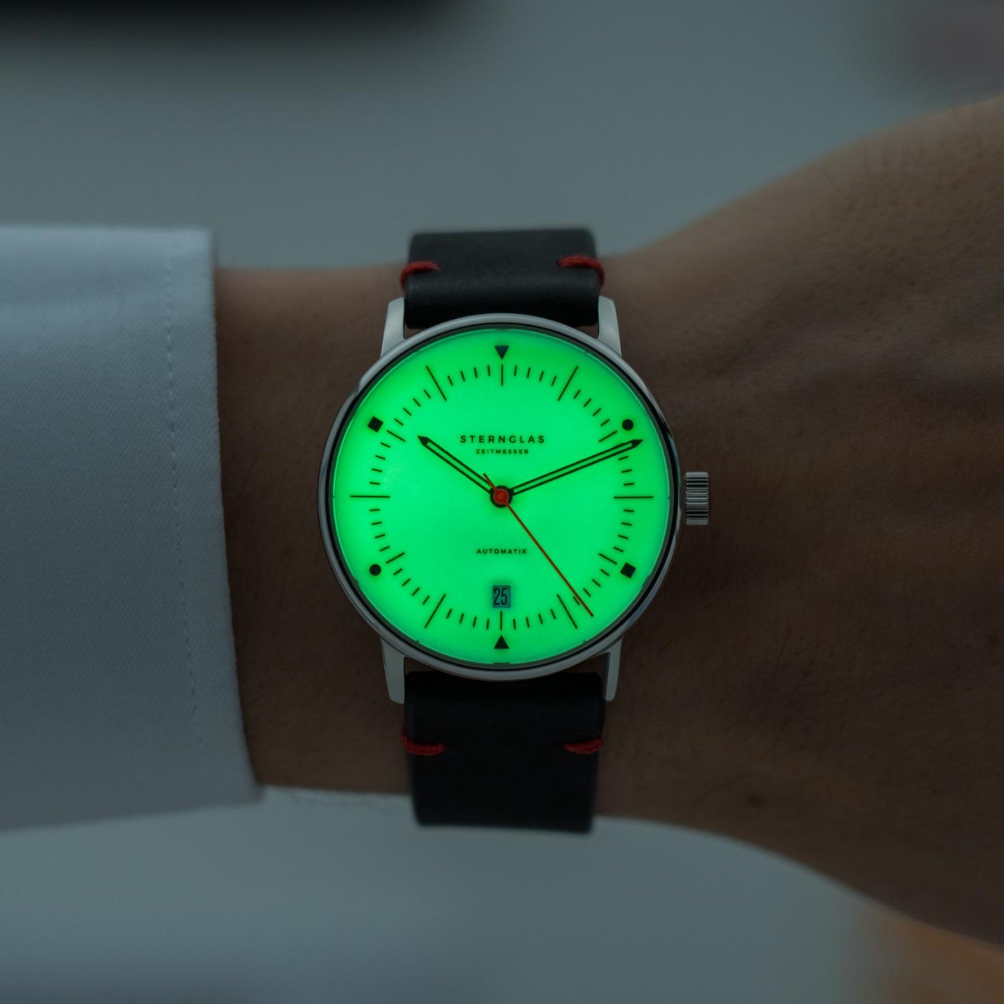 Naos Automatik Edition Bauhaus X red