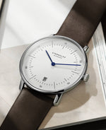 popup|Ronda quartz movement|The premium movement from Swiss traditional manufacturer Ronda ensures precision and durability.