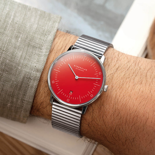 popup|Ronda quartz movement|The premium Swiss watch movement from the traditional manufacturer Ronda ensures precision and durability.