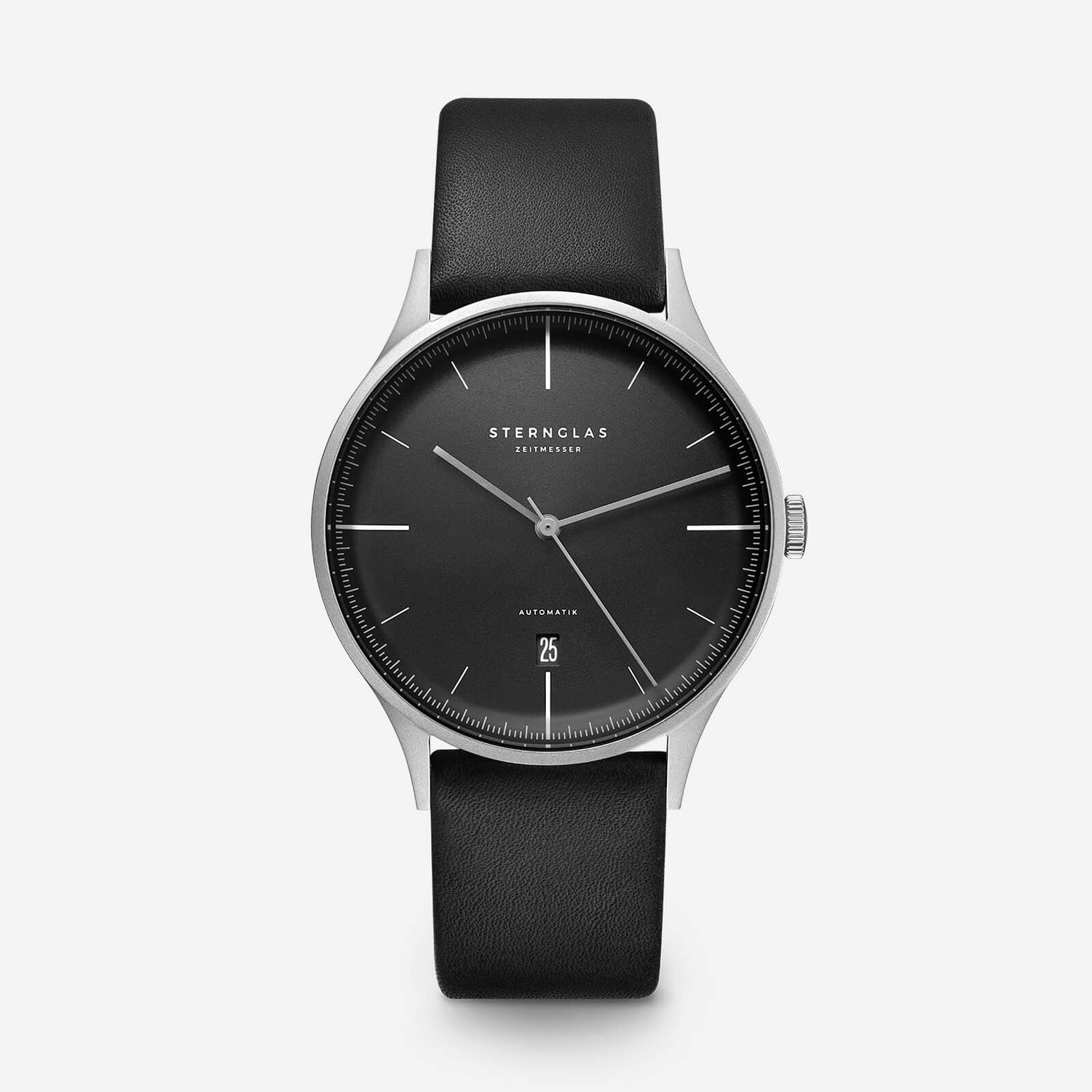 popup|Ultra-flat and understated|Inspired by the Bauhaus movement, the dial is reduced and kept clear. Fine details, such as the concave curvature, nevertheless give the model an independent character.